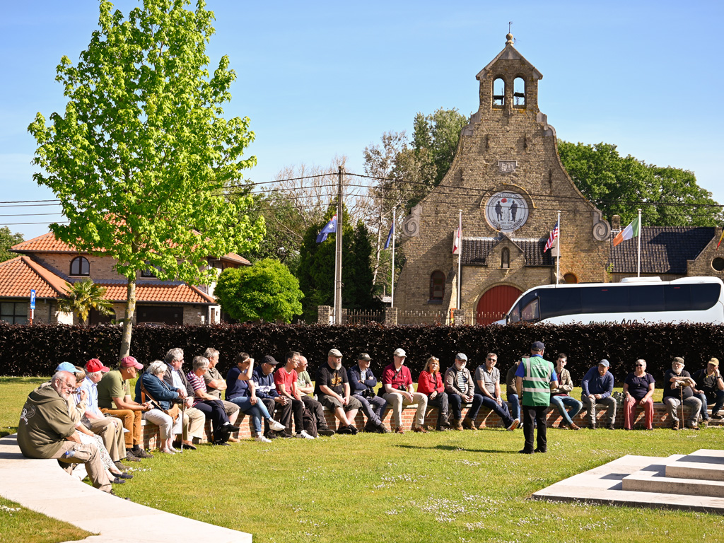 Hooge Crater Cemetery